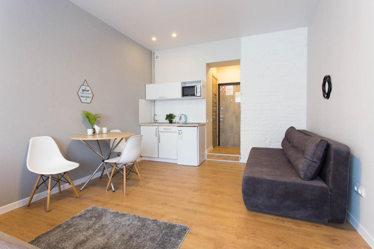 Modern Studio Beside Metro Yaroslava Mudroho, Universytet - Chernyshevska Str 95-7 Kharkov Ngoại thất bức ảnh