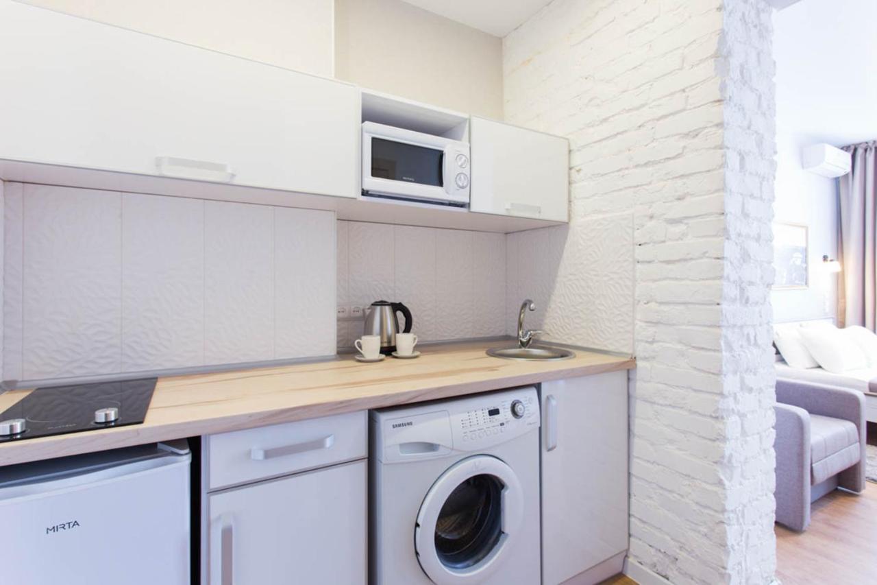 Modern Studio Beside Metro Yaroslava Mudroho, Universytet - Chernyshevska Str 95-7 Kharkov Ngoại thất bức ảnh