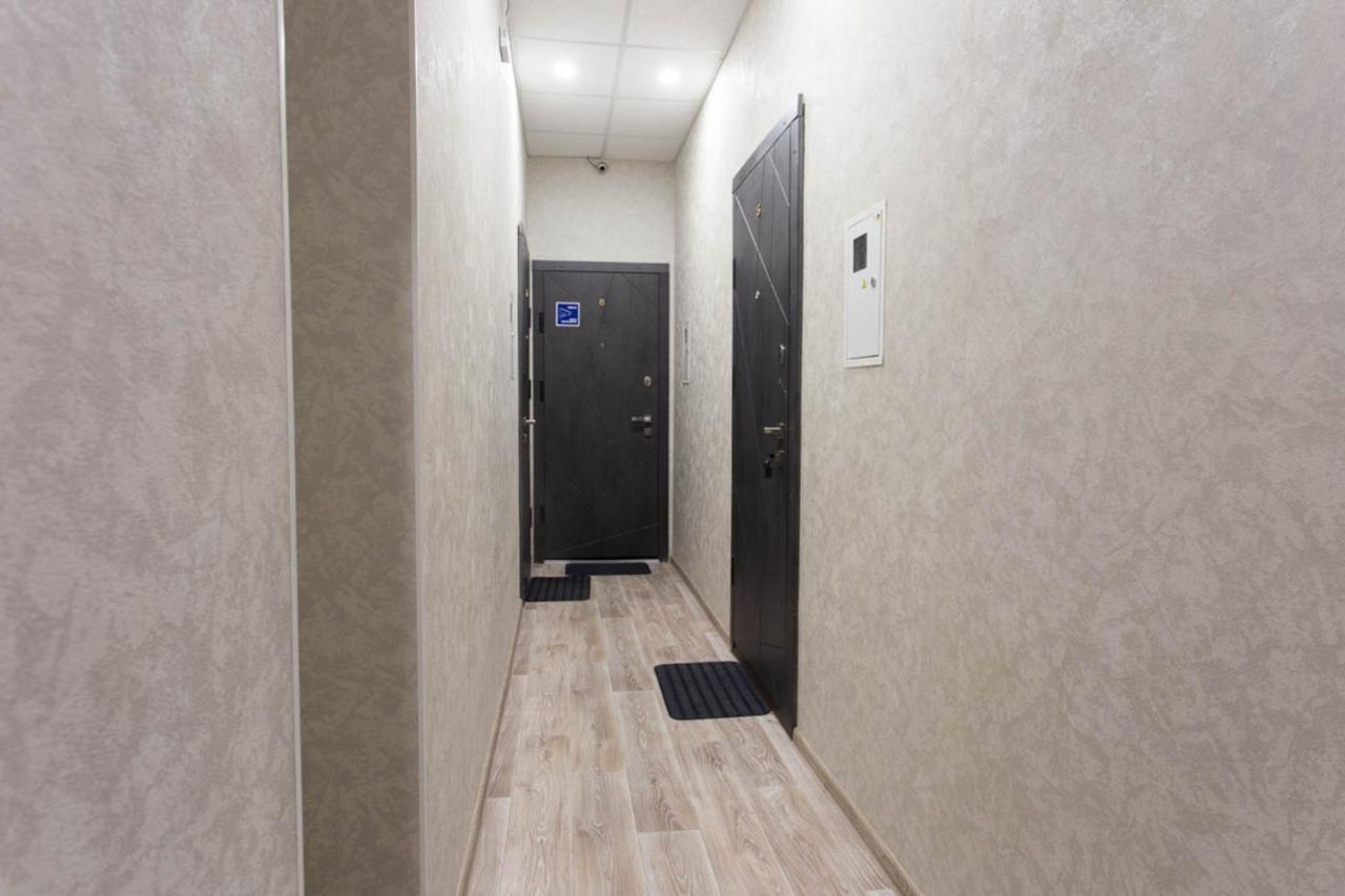 Modern Studio Beside Metro Yaroslava Mudroho, Universytet - Chernyshevska Str 95-7 Kharkov Ngoại thất bức ảnh