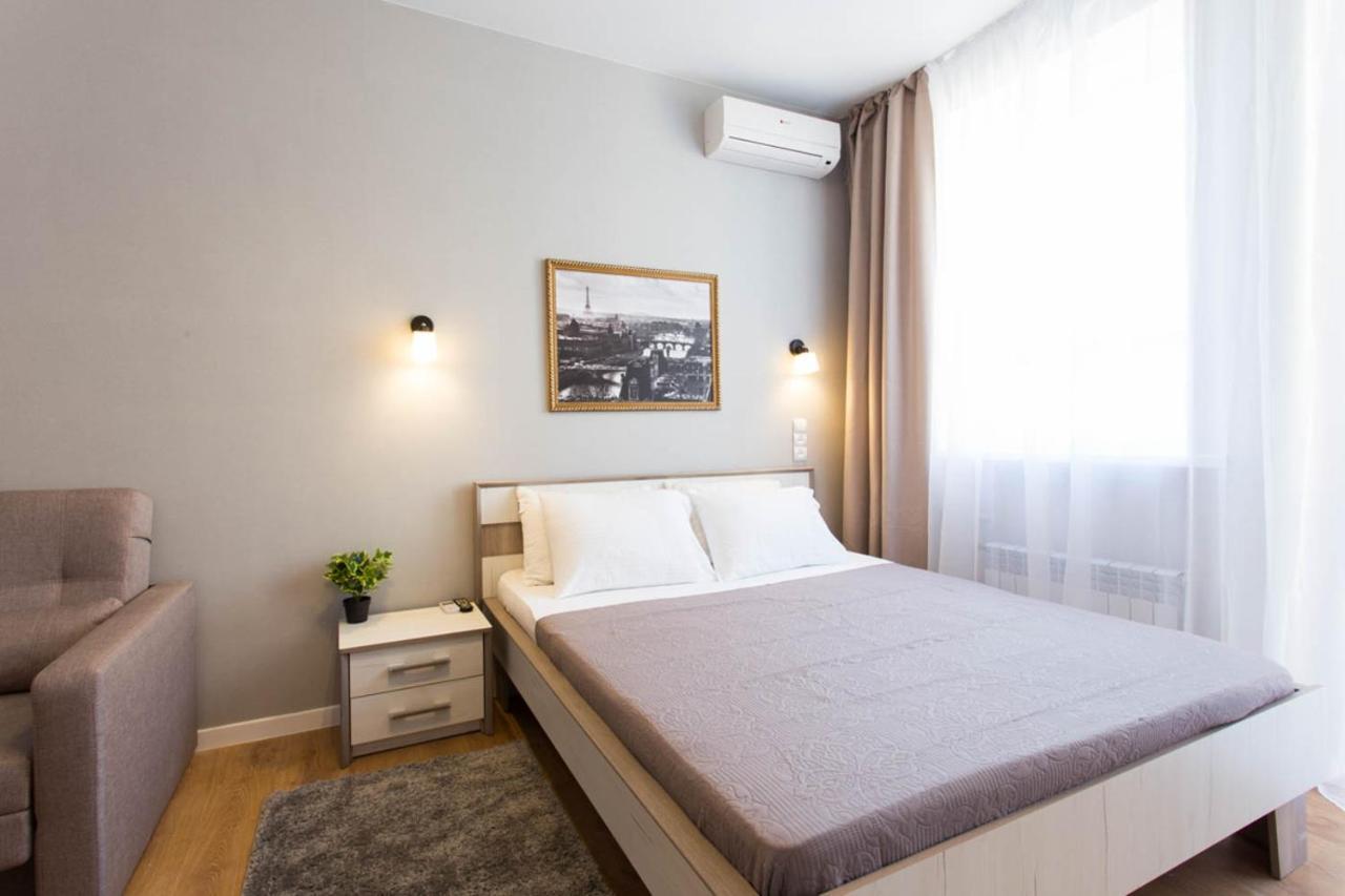 Modern Studio Beside Metro Yaroslava Mudroho, Universytet - Chernyshevska Str 95-7 Kharkov Ngoại thất bức ảnh