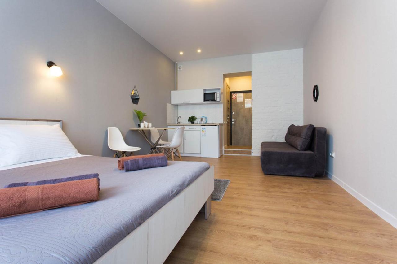 Modern Studio Beside Metro Yaroslava Mudroho, Universytet - Chernyshevska Str 95-7 Kharkov Ngoại thất bức ảnh