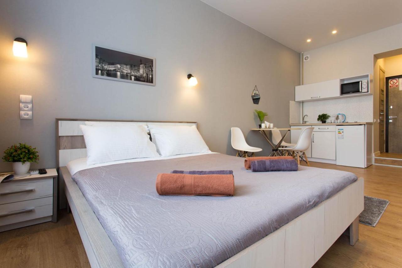 Modern Studio Beside Metro Yaroslava Mudroho, Universytet - Chernyshevska Str 95-7 Kharkov Ngoại thất bức ảnh