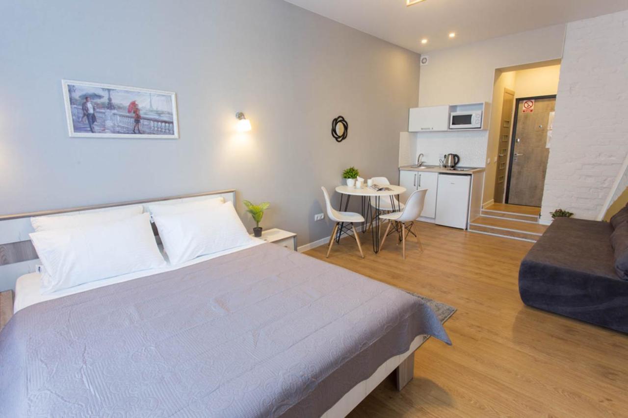 Modern Studio Beside Metro Yaroslava Mudroho, Universytet - Chernyshevska Str 95-7 Kharkov Ngoại thất bức ảnh