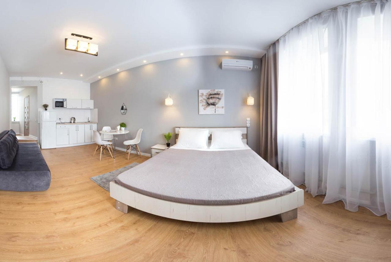 Modern Studio Beside Metro Yaroslava Mudroho, Universytet - Chernyshevska Str 95-7 Kharkov Ngoại thất bức ảnh
