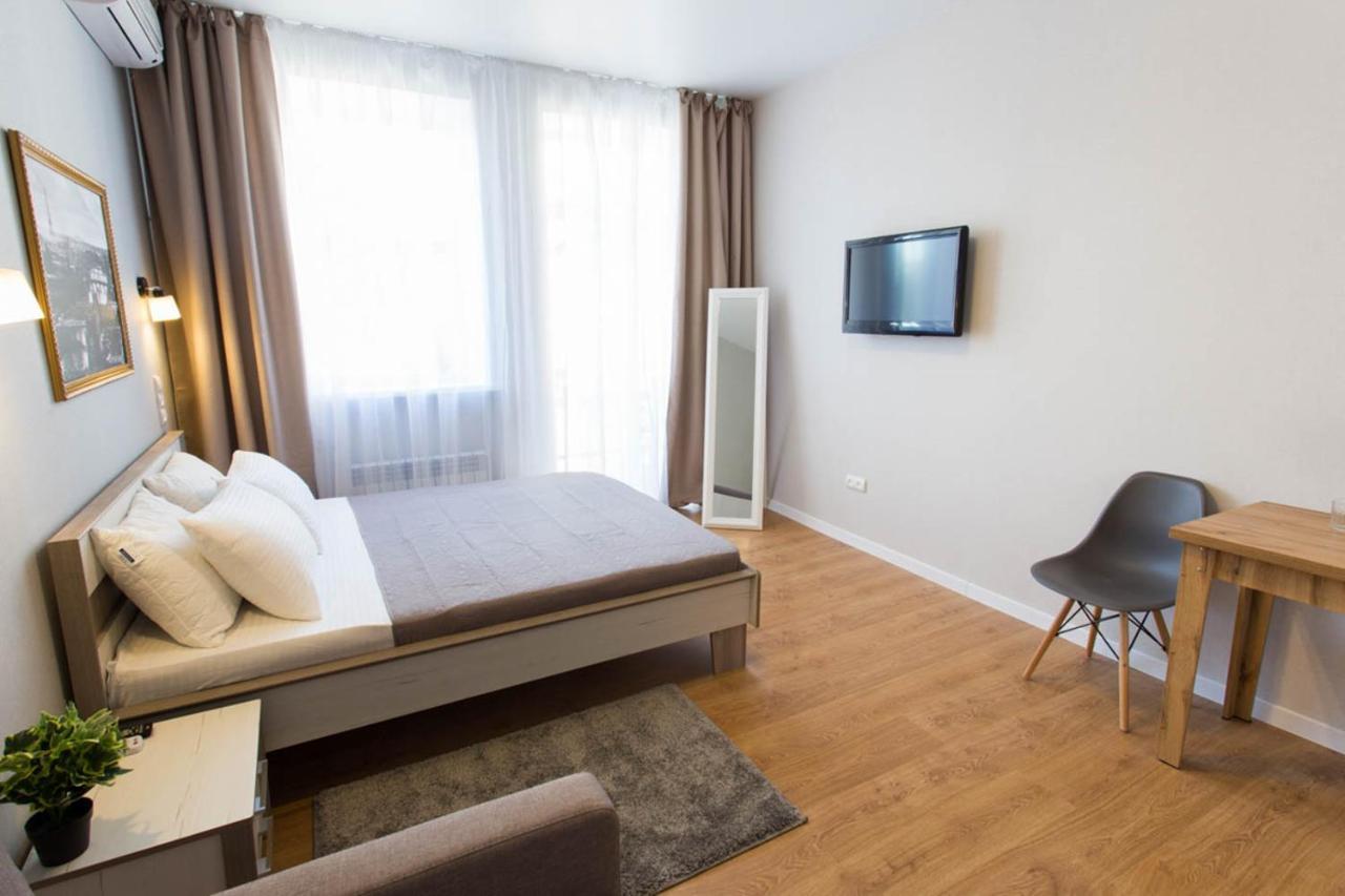 Modern Studio Beside Metro Yaroslava Mudroho, Universytet - Chernyshevska Str 95-7 Kharkov Ngoại thất bức ảnh