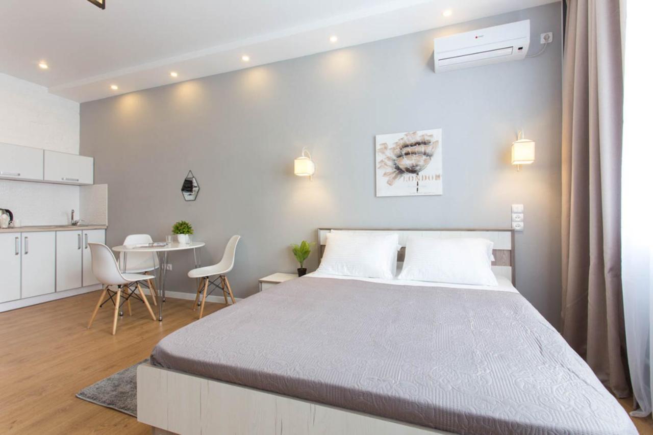 Modern Studio Beside Metro Yaroslava Mudroho, Universytet - Chernyshevska Str 95-7 Kharkov Ngoại thất bức ảnh