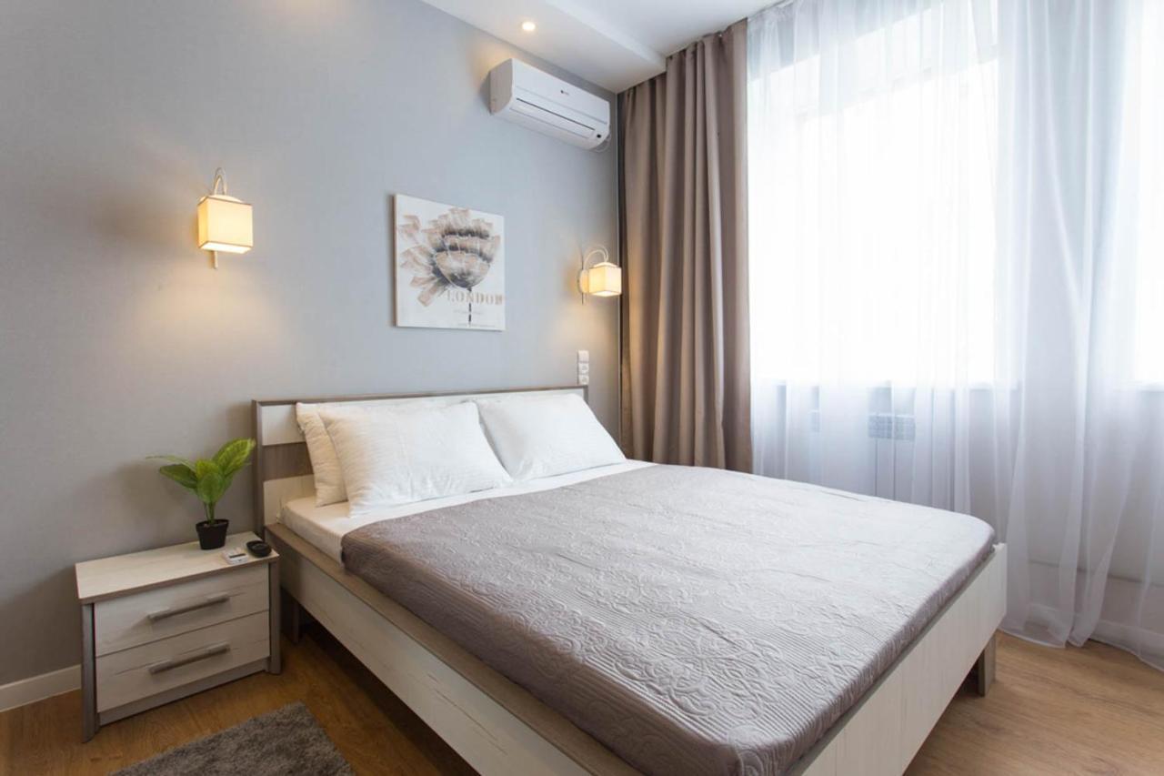 Modern Studio Beside Metro Yaroslava Mudroho, Universytet - Chernyshevska Str 95-7 Kharkov Ngoại thất bức ảnh