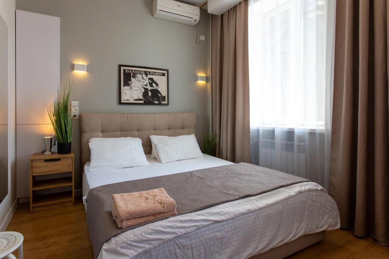 Modern Studio Beside Metro Yaroslava Mudroho, Universytet - Chernyshevska Str 95-7 Kharkov Ngoại thất bức ảnh
