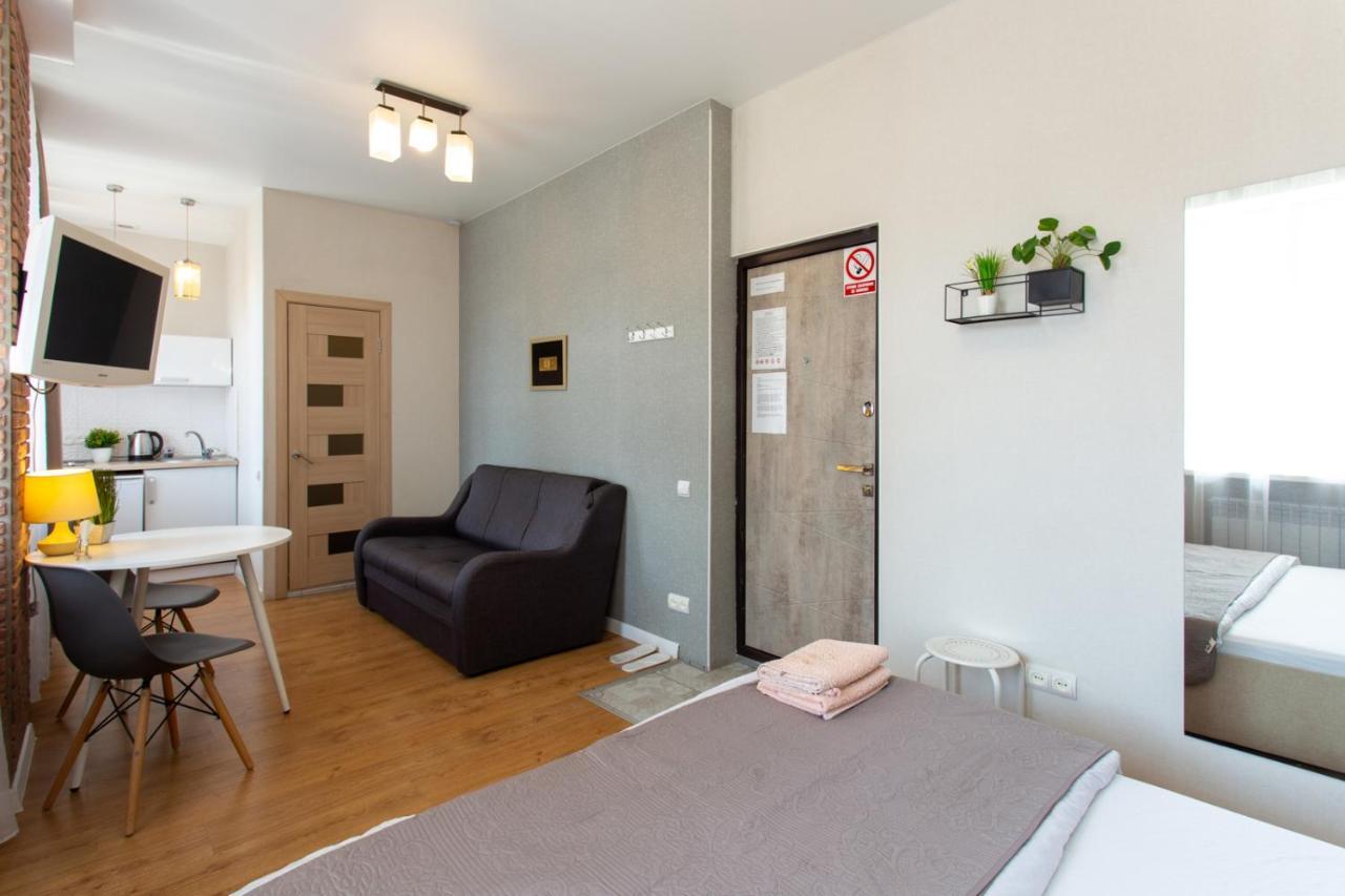 Modern Studio Beside Metro Yaroslava Mudroho, Universytet - Chernyshevska Str 95-7 Kharkov Ngoại thất bức ảnh
